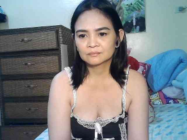 lilymaepinay webcam