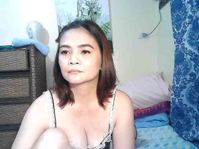 lilymaepinay webcam