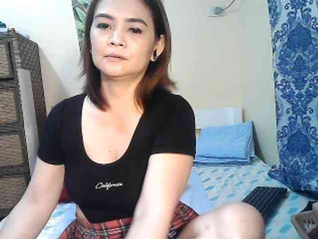 lilymaepinay webcam