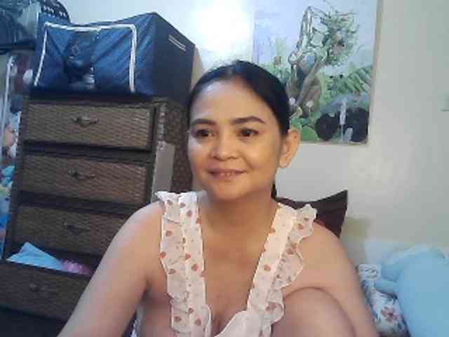 lilymaepinay webcam