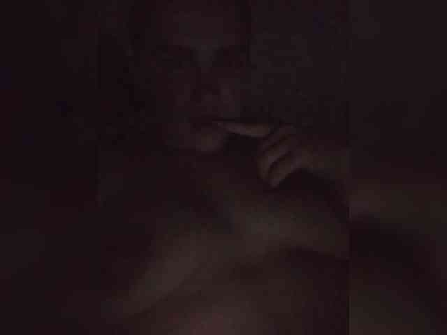 Suzka007 webcam