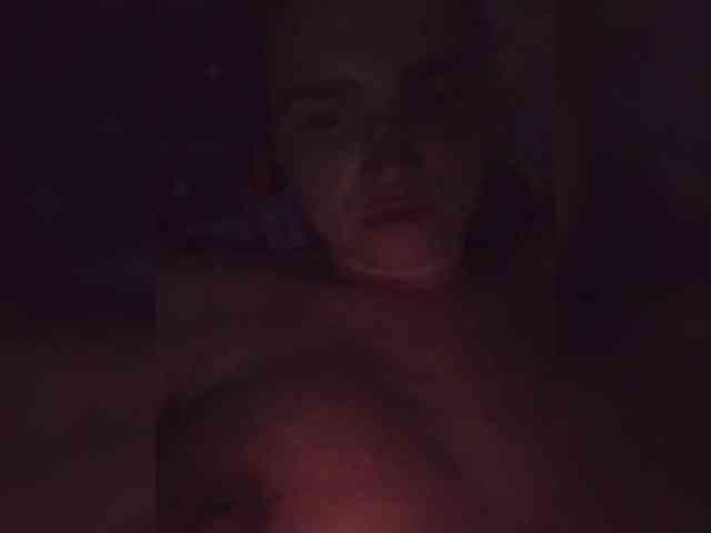 Suzka007 webcam