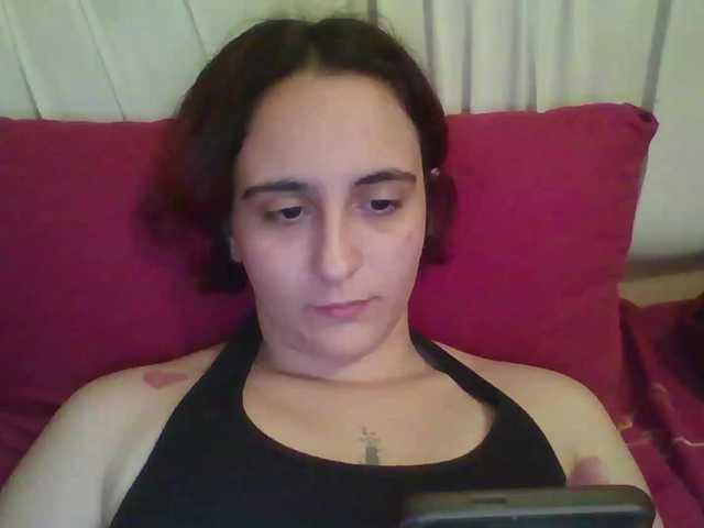 Emaprincessa live cam on BongaCams