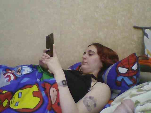 Hotredhead01 webcam