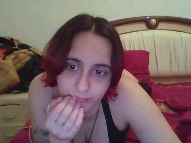 Hotredhead01