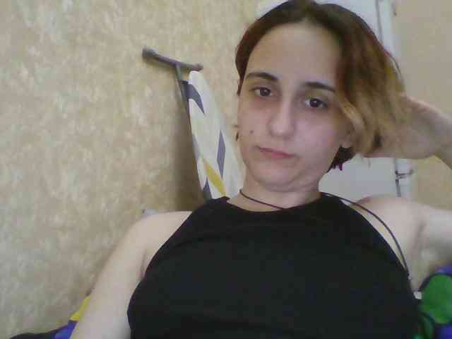 Hotredhead01 webcam