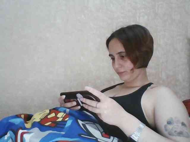 Hotredhead01 webcam