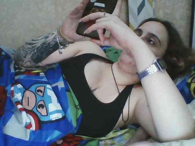 Hotredhead01 webcam