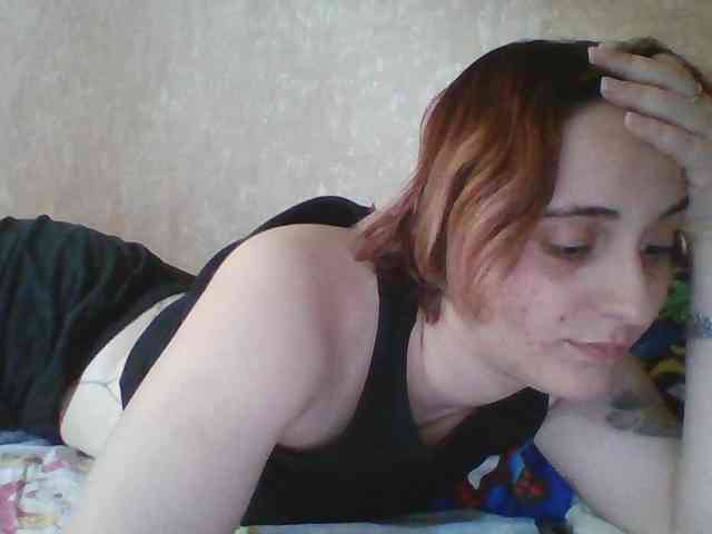 Hotredhead01 webcam