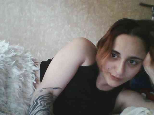 Hotredhead01 webcam
