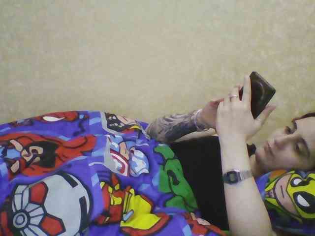 Hotredhead01 webcam