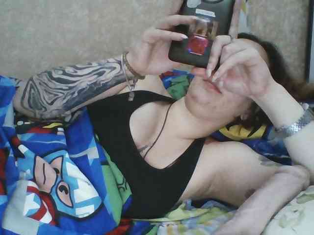 Hotredhead01 webcam