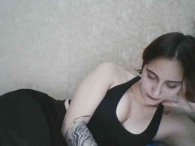 Hotredhead01 webcam