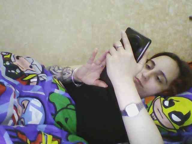 Hotredhead01 webcam