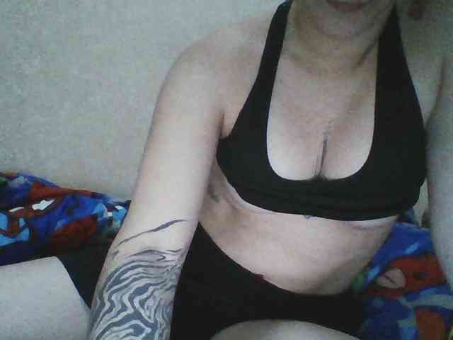 Hotredhead01 webcam