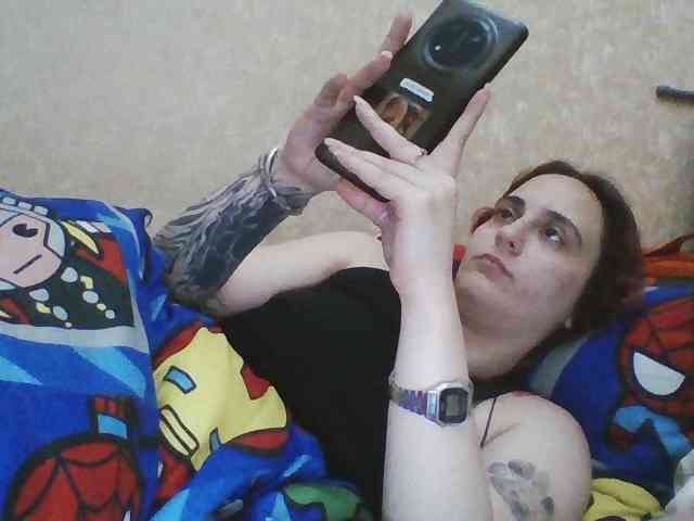Hotredhead01 webcam