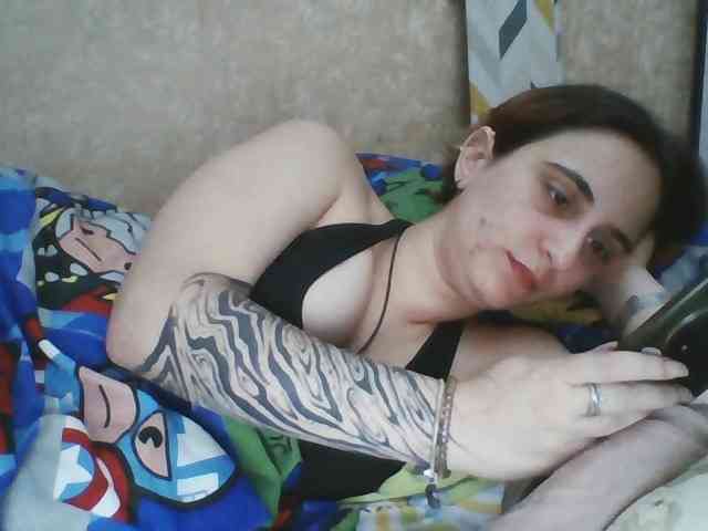Hotredhead01 webcam