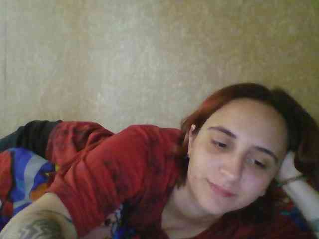 Hotredhead01 webcam