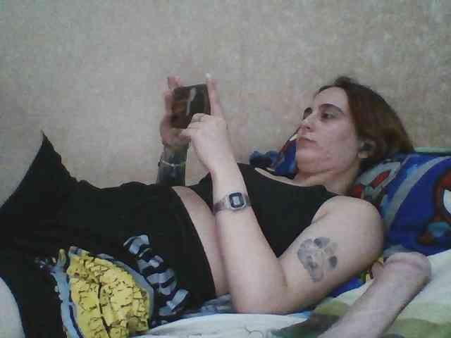 Hotredhead01 webcam