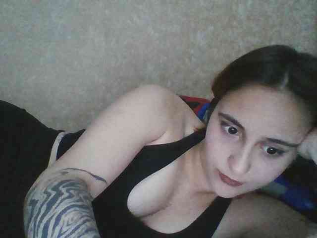 Hotredhead01 webcam