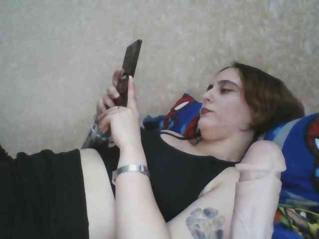 Hotredhead01 webcam