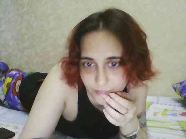 Hotredhead01 webcam