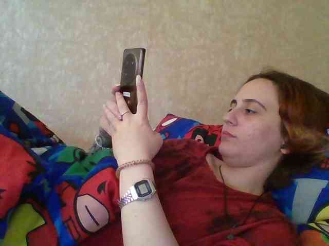 Hotredhead01 webcam