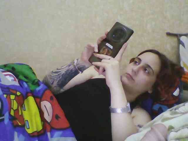 Hotredhead01 webcam