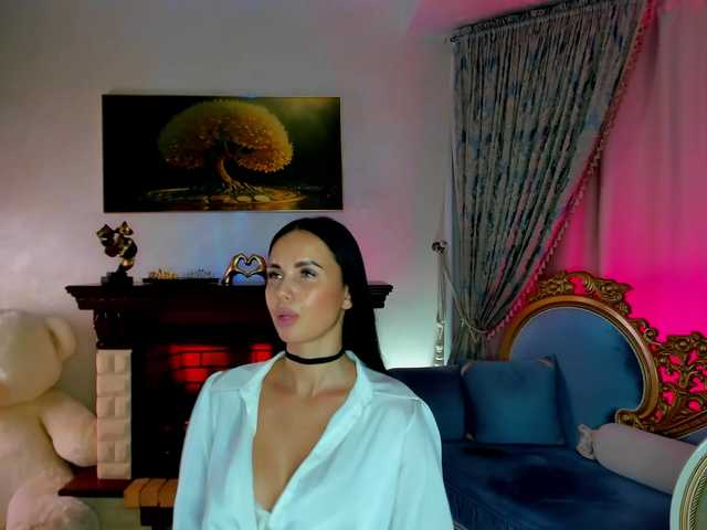 le modèle BlackMamba6969 est en webcam porno dans un show sur le site bongacams, il possède les tags suivants: White/Caucasian,Brunette,Shaved