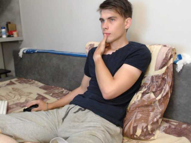 Twink-Oliver live cam preview