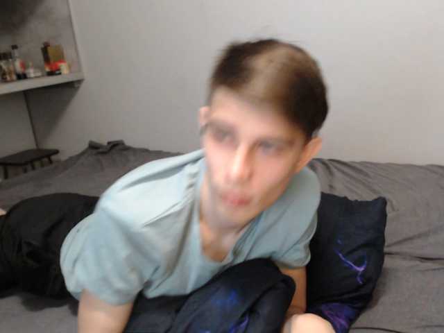 Twink-Oliver live cam preview
