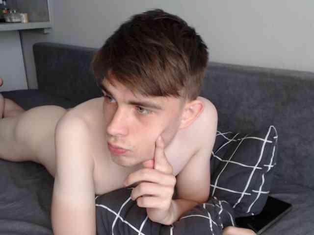 Twink-Oliver Sex Cam Show
