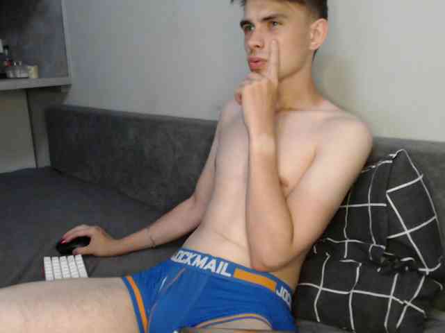 Twink-Oliver Sex Cam Show