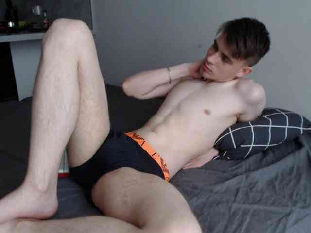 Twink-Oliver Sex Cam Show