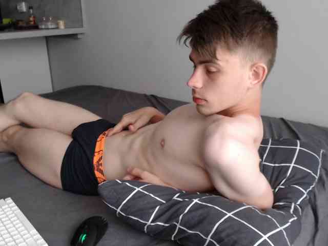Twink-Oliver Sex Cam Show