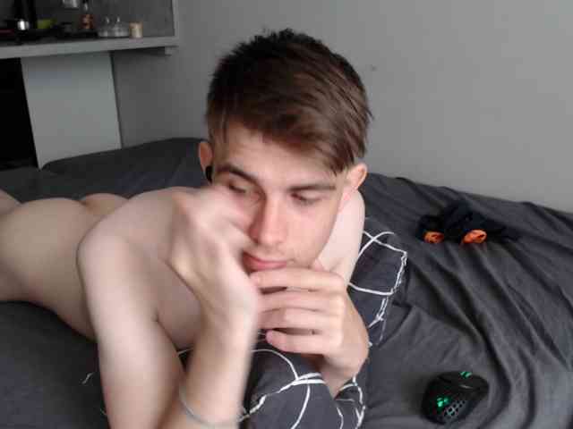 Twink-Oliver Sex Cam Show