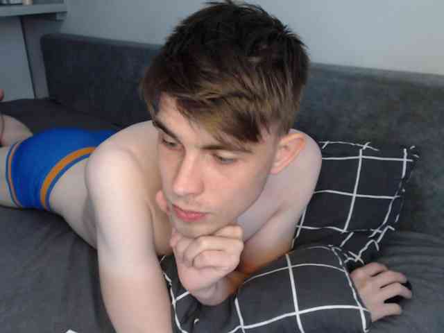 Twink-Oliver Sex Cam Show