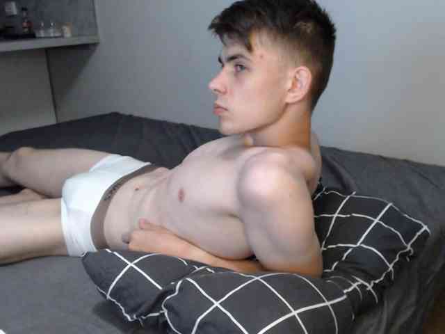 Twink-Oliver Sex Cam Show