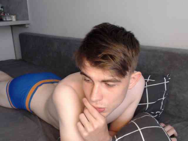 Twink-Oliver Sex Cam Show