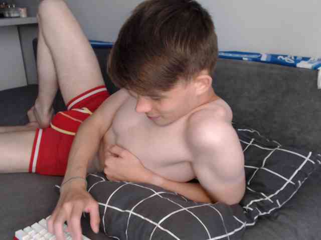 Twink-Oliver Twink-Oliver