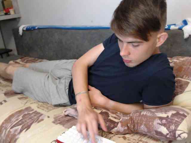 Twink-Oliver Twink-Oliver