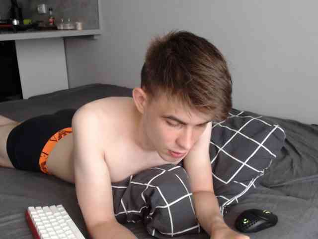 Twink-Oliver Sex Cam Show