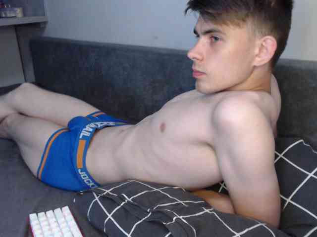 Twink-Oliver Sex Cam Show