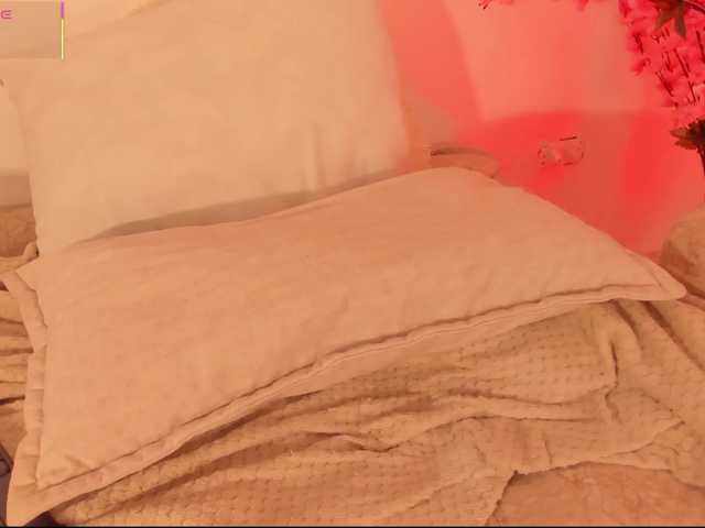 Skinnydoll1's BongaCams show and profile