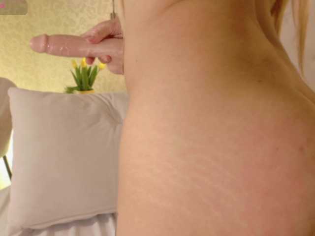 Skinnydoll1 live cam on BongaCams