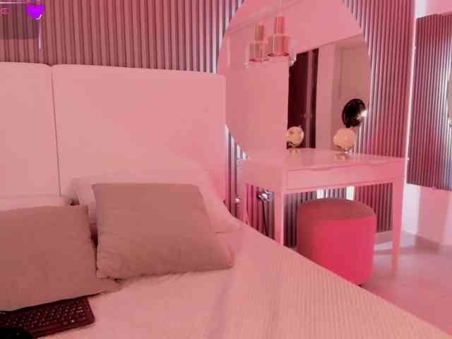 MinnaHeart webcam