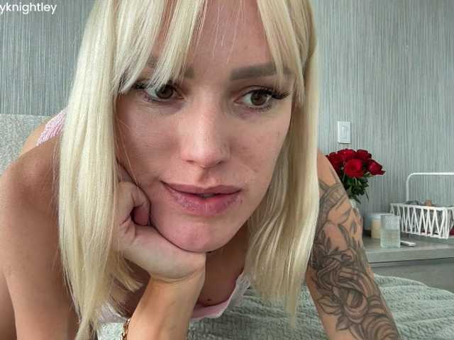 OhBabyKelly live cam on BongaCams