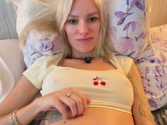 ohbabykelly live cam on BongaCams