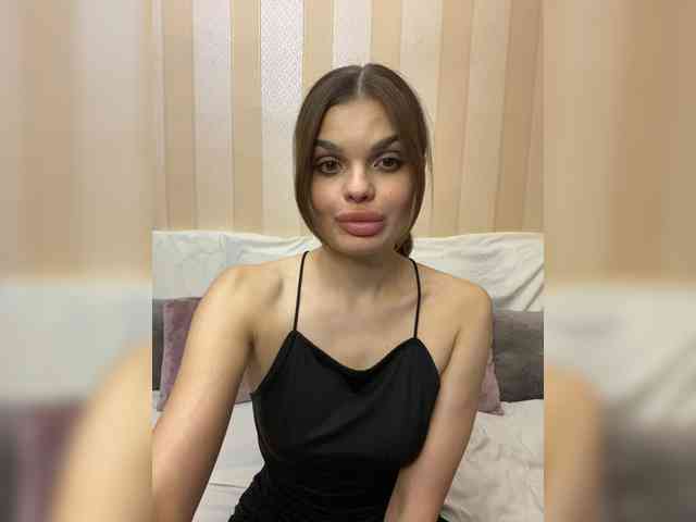 YeahMashka webcam
