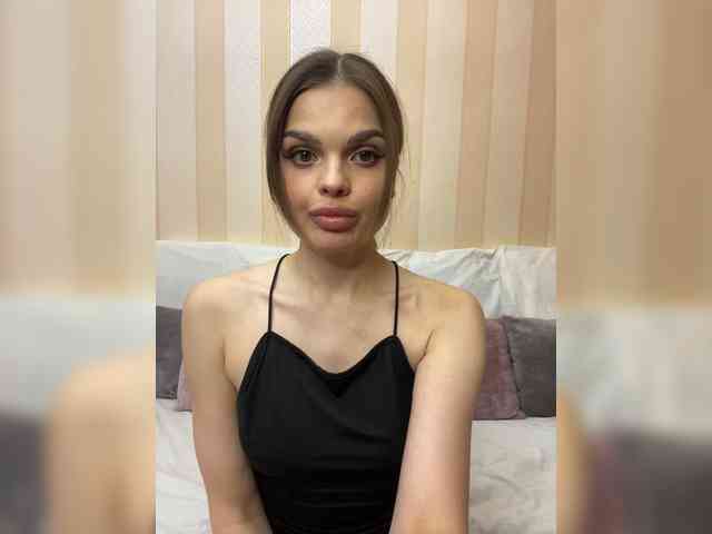 YeahMashka webcam